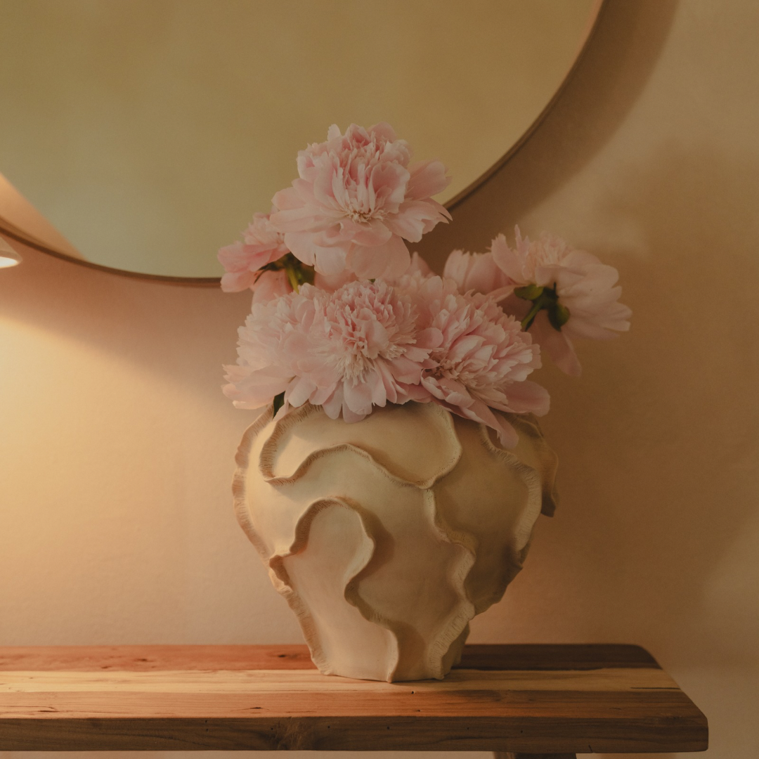 CORAL SCULPTURAL VASE
