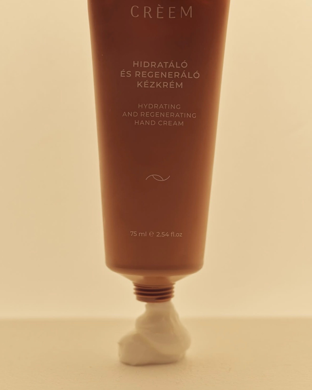 HYDRATING AND REGENERATIVE HAND CREAM