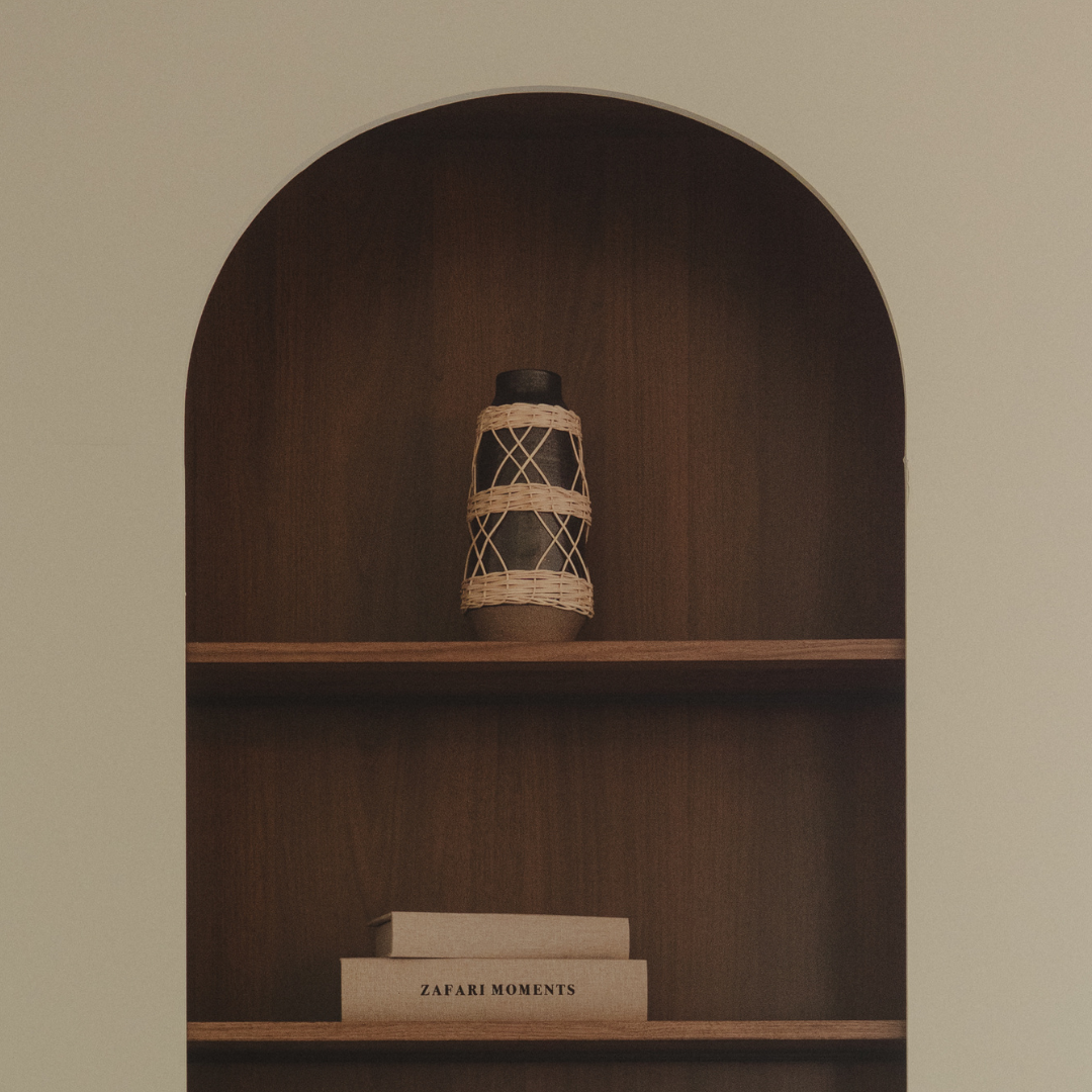 RATTAN VASE