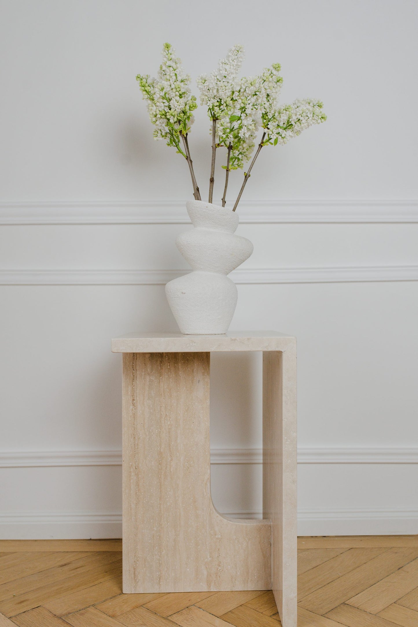 VIOLA TRAVERTINE SIDE TABLE