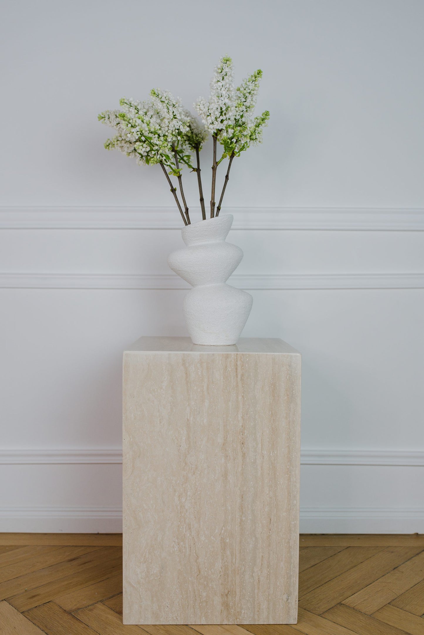 VIOLA TRAVERTINE SIDE TABLE