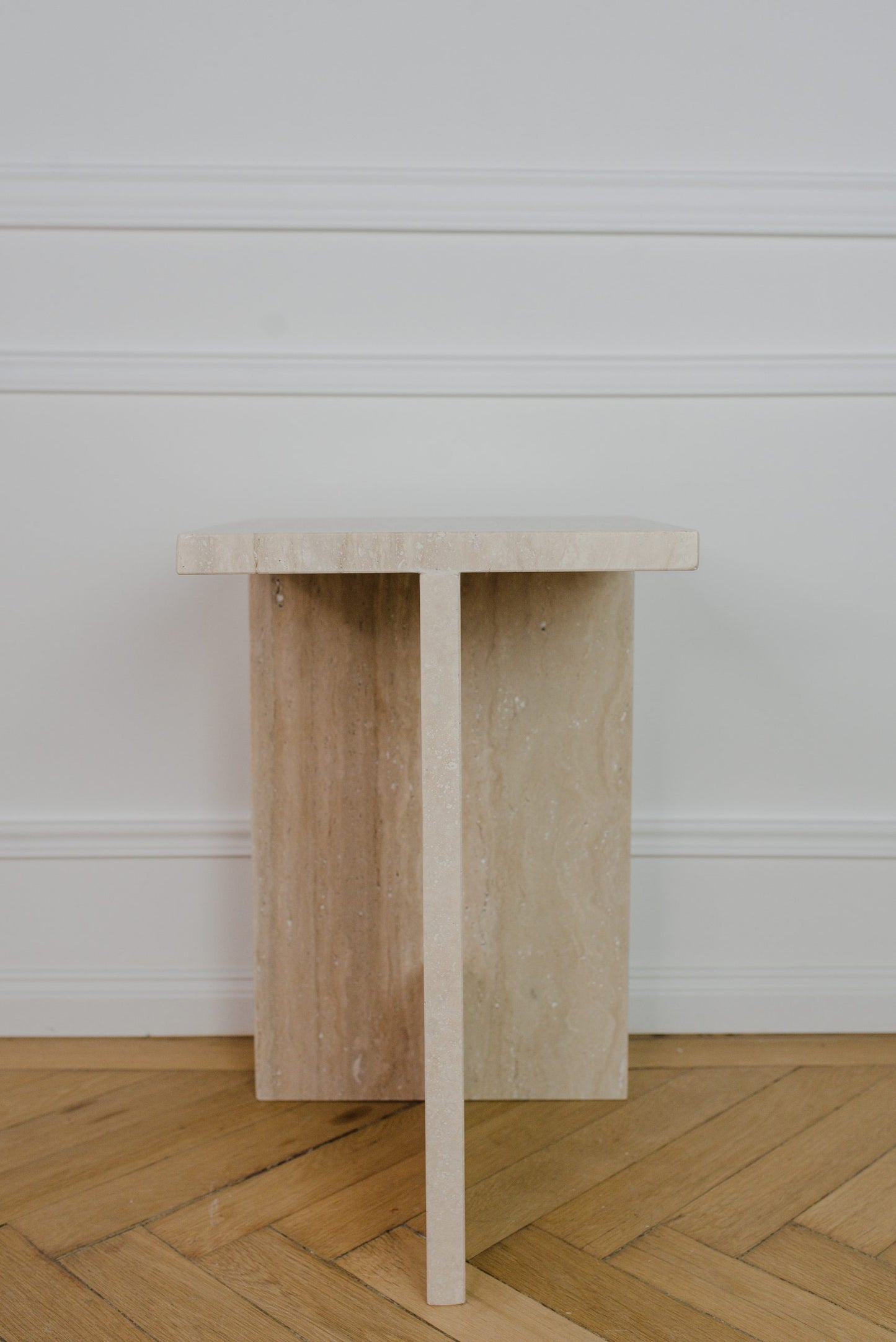 VIOLA TRAVERTINE SIDE TABLE