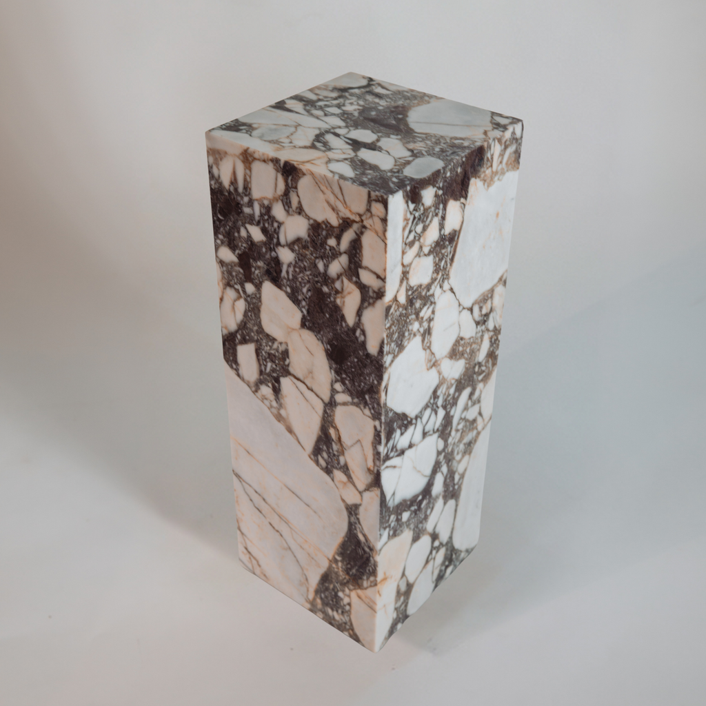 CALACATTA VIOLA PLINTH STAND